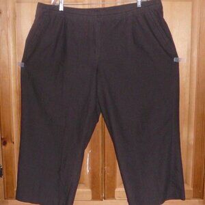 LARRY LEVINE Womans Size 22W High Quality Stretch Brown Short Pants Capris